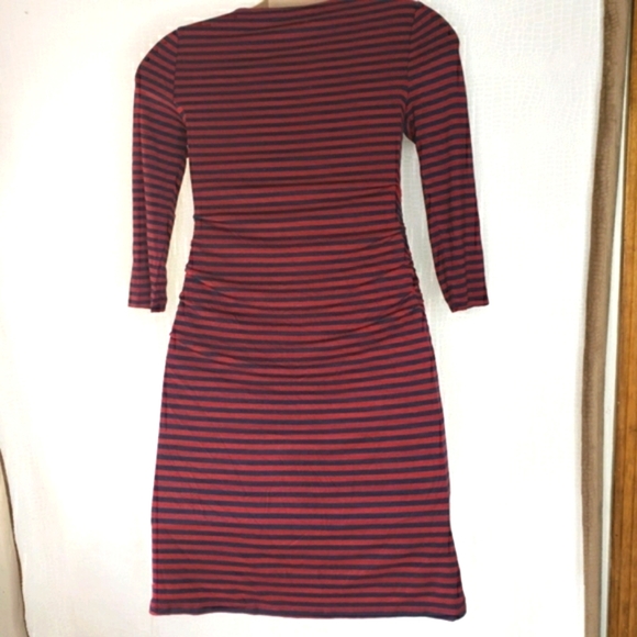 Liz Lange Maternity Dress Burgundy Navy Stretchy Knit Striped Size Medium NWT - Picture 3 of 9